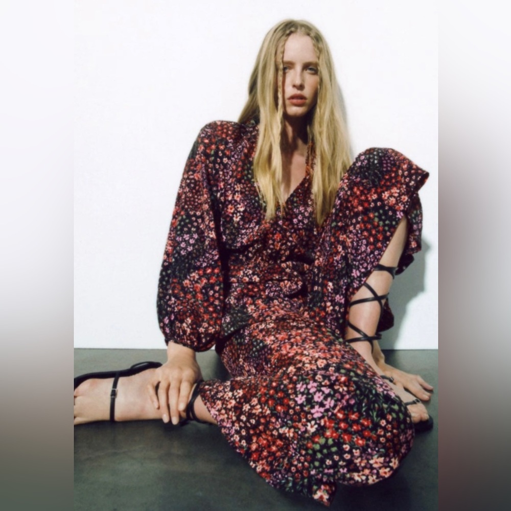 Zara Floral Jumpsuit with Sleeves Medium